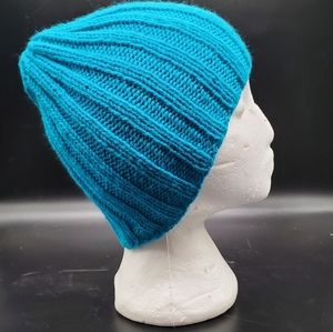 Hand Knit Beanie Blue Adult Small